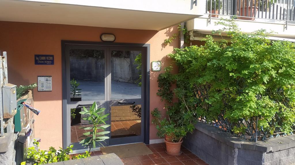 Baia Giardini Apartments Giardini Naxos Exterior foto